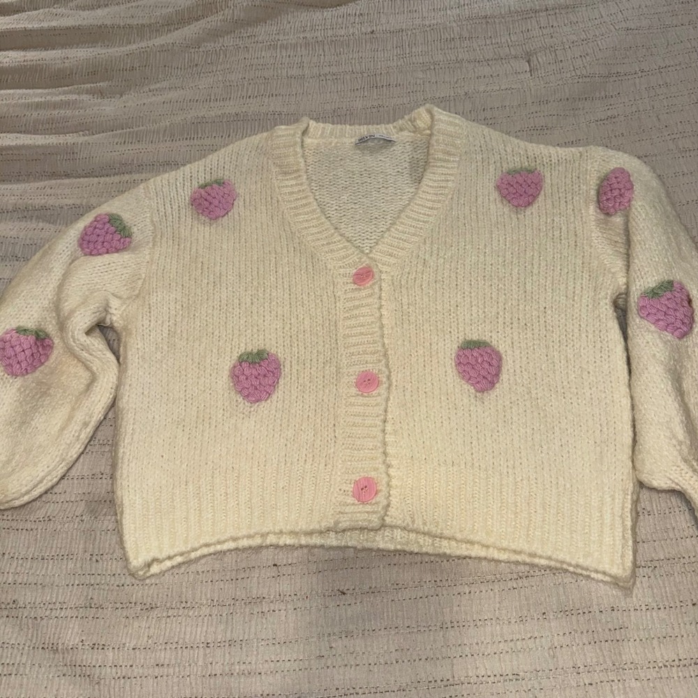 Dilvin Cream Strawberry Knit‎ Cardigan Oversized Pink Button Front Sweater
